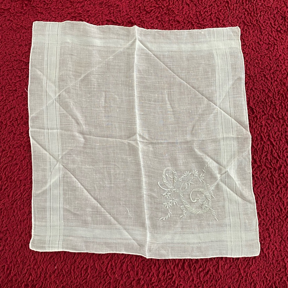 2/30. Vintage 50’s Linen “E” Hankie